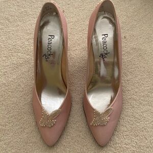Peacocks Pink 3” heels with Bow Detail. Like new. Worn once.